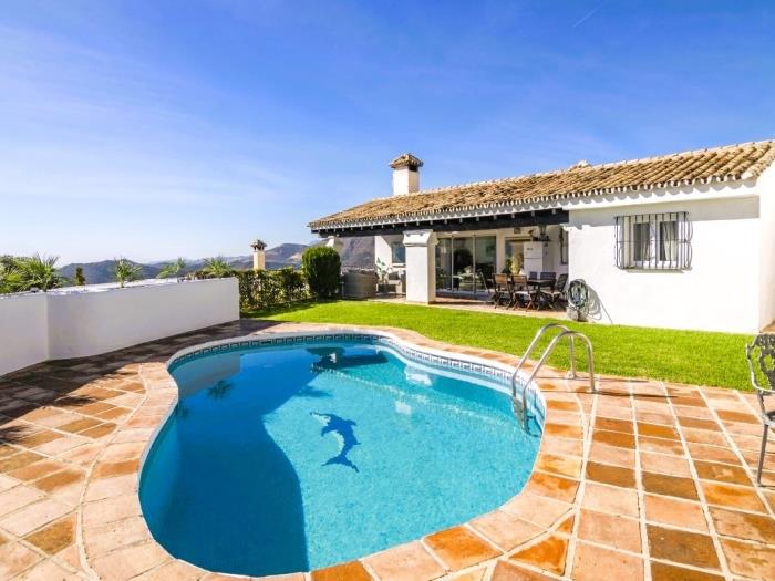 Villa de lujo Marbella con piscina, bbq, naturaleza